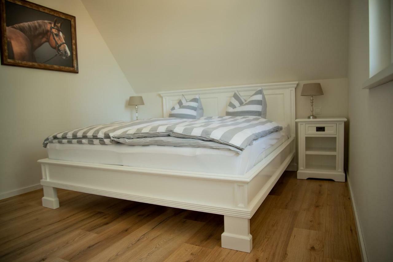 Gruene Hufe Villa บอร์น ภายนอก รูปภาพ